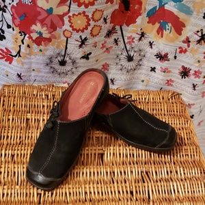 Naturalizer Black Mule